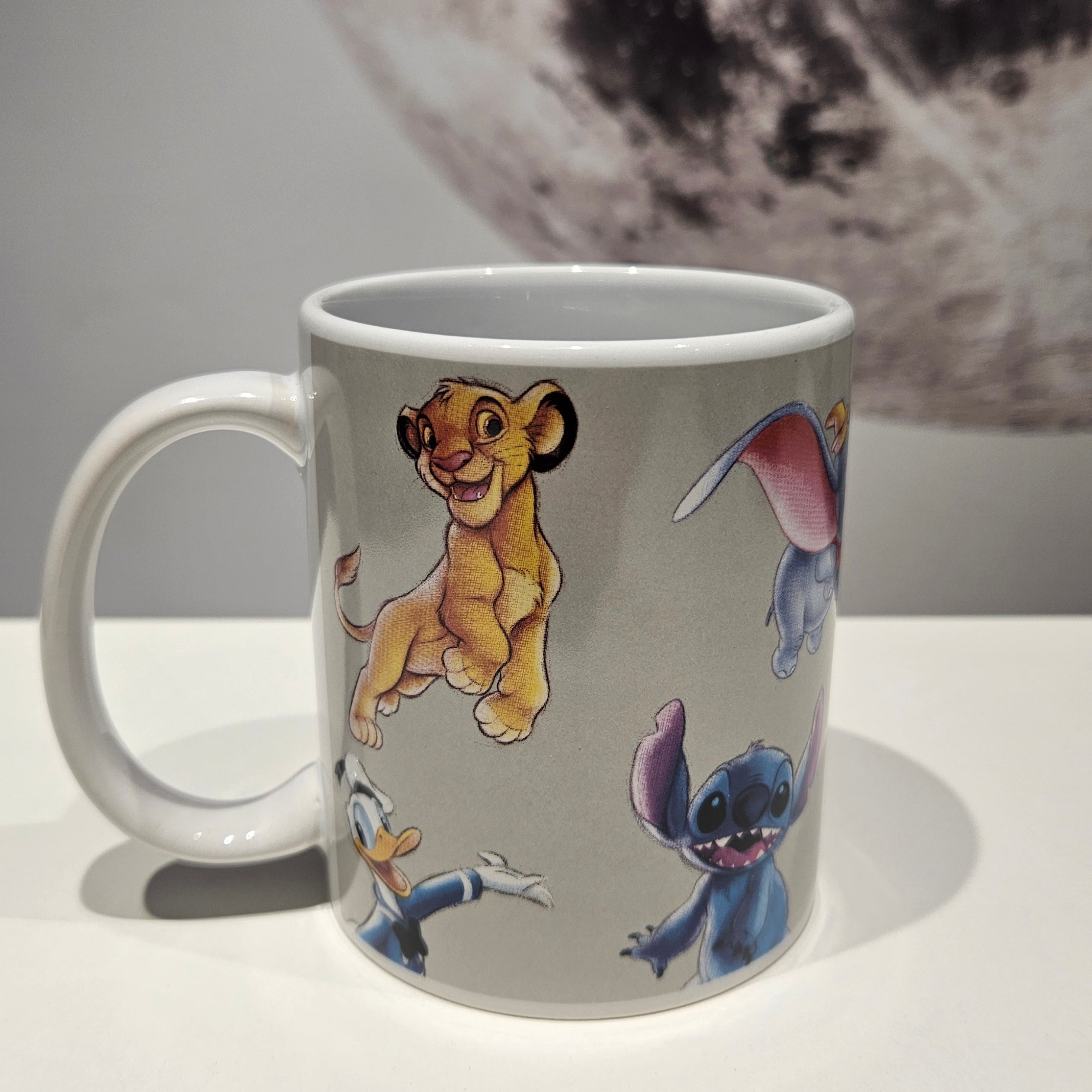 Caneca Comemorativa 100 Anos Disney 315ml - Várias Personagens Disney