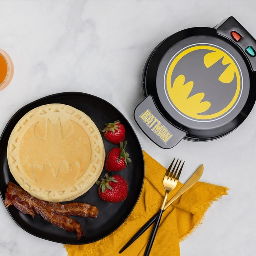 Máquina de Waffles Batman Logo Clássico DC Comics