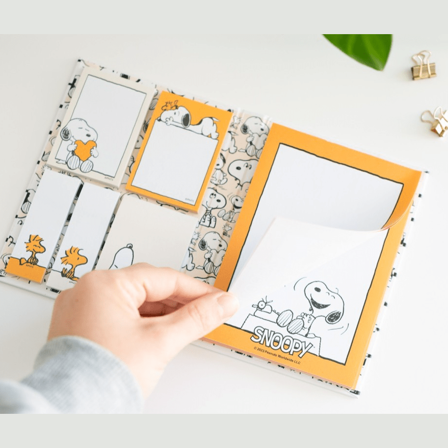 Caderno com Post Its Snoopy Vários Tamanhos