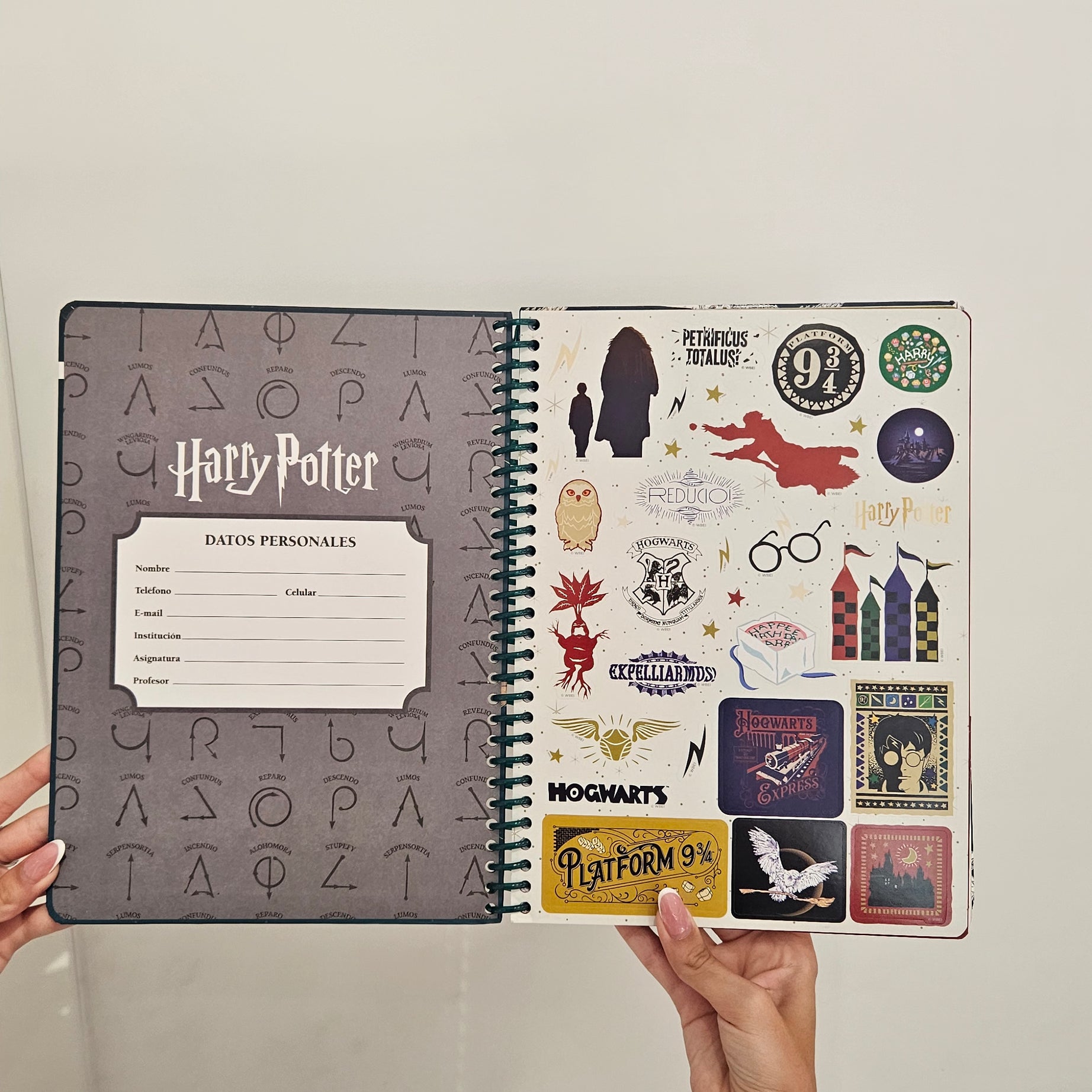 Caderno A4 em Espiral Quadriculado Harry Potter com Autocolantes e Envelope