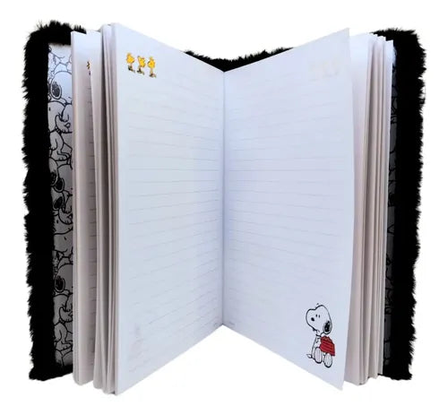 Caderno A5 em Pelúcia Snoopy