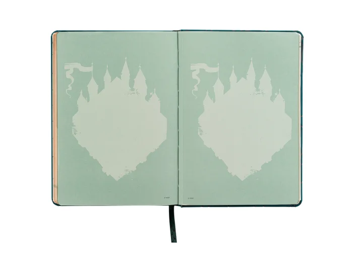 Caderno Premium A5 Pautado com Folhas Ilustradas e  Autocolantes Harry Potter