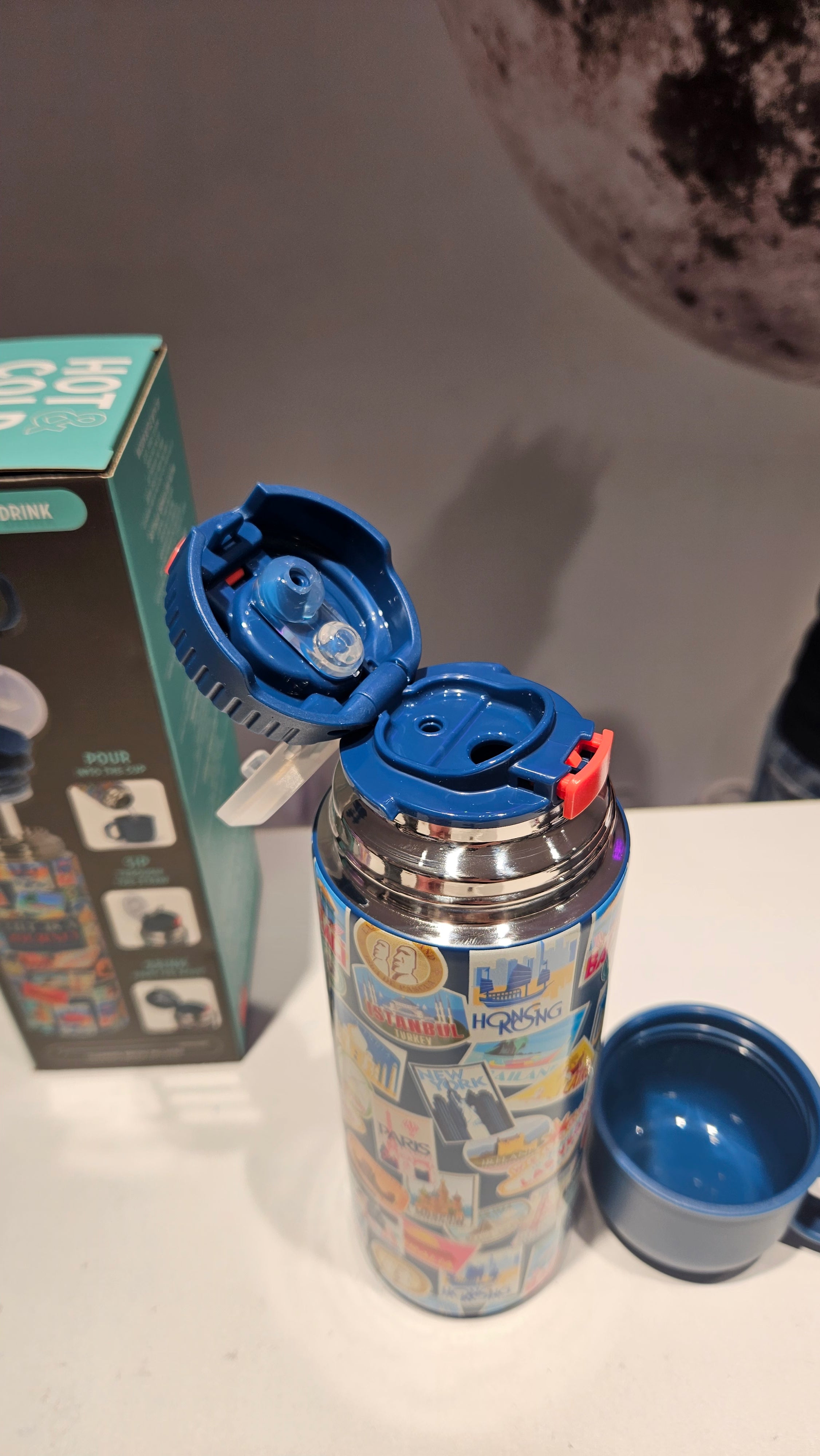 Garrafa Térmica com Copo Stickers Legami