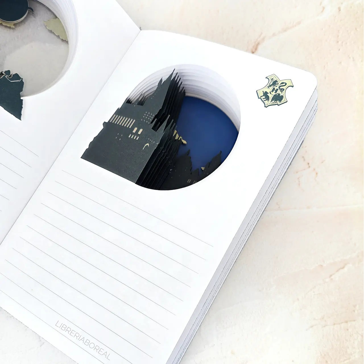 Caderno Premium Harry Potter Com Camadas Mágicas em Movimento