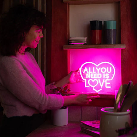 Luz Neon Legami - All You Need is love"