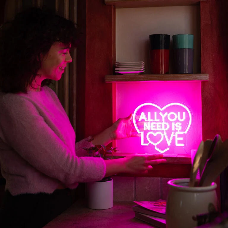 Luz Neon Legami - All You Need is love"